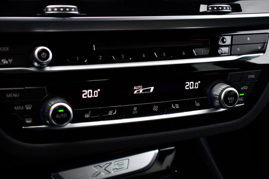 BMW X3 xDrive20i M-Sport Trekhaak HiFi Shadowline Gesture-control
