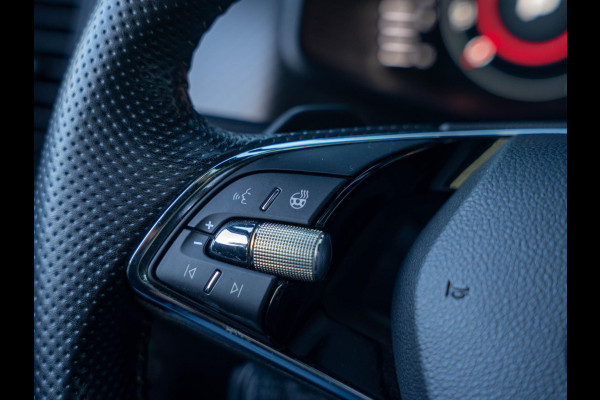 Škoda Kodiaq 1.5 TSI Sportline Business / Adaptief / Memory / Carplay / Camera / DSG Škoda Kodiaq 1.5 TSI Sportline Business / Adaptief / Memory / Carplay / Camera / DSG