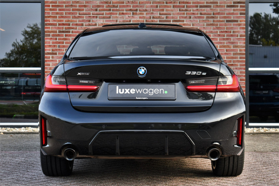 BMW 3-serie 330e xDrive M-Sport Pro Pano M-zetels ACC HUD 19inch El-klep BMW 3-serie 330e xDrive M-Sport Pro Pano M-zetels ACC HUD 19inch El-klep