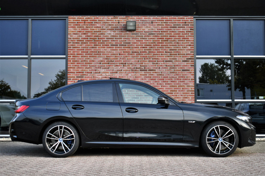 BMW 3-serie 330e xDrive M-Sport Pro Pano M-zetels ACC HUD 19inch El-klep BMW 3-serie 330e xDrive M-Sport Pro Pano M-zetels ACC HUD 19inch El-klep