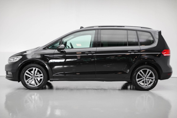 Volkswagen Touran 1.5 TSI Business 7p |Pano|Virtual|Keyless|Dodehoek|ACC|Camera| Volkswagen Touran 1.5 TSI Business 7p |Pano|Virtual|Keyless|Dodehoek|ACC|Camera|