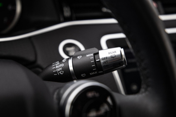 Land Rover Range Rover Evoque 1.5 P300e AWD S PLUG IN HYBRIDE / LEDER / ADAPTIVE CRUISE / CARPLAY