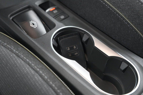 Renault Captur Mild Hybrid 160 EDC Techno | Pack Winter | Camera | Adaptieve Cruise Control | Apple Carplay Renault Captur Mild Hybrid 160 EDC Techno | Pack Winter | Camera | Adaptieve Cruise Control | Apple Carplay