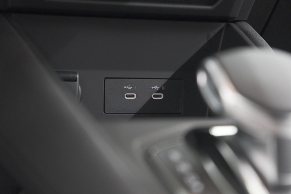 Renault Captur Mild Hybrid 160 EDC Techno | Pack Winter | Camera | Adaptieve Cruise Control | Apple Carplay Renault Captur Mild Hybrid 160 EDC Techno | Pack Winter | Camera | Adaptieve Cruise Control | Apple Carplay