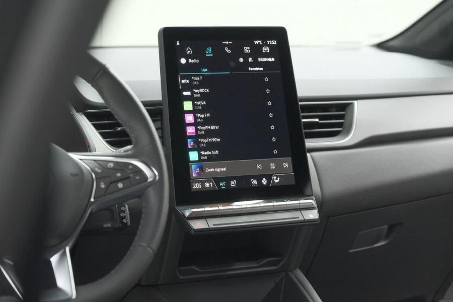 Renault Captur Mild Hybrid 160 EDC Techno | Pack Winter | Camera | Adaptieve Cruise Control | Apple Carplay Renault Captur Mild Hybrid 160 EDC Techno | Pack Winter | Camera | Adaptieve Cruise Control | Apple Carplay