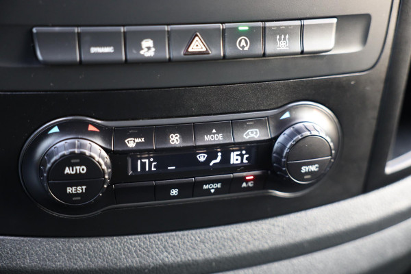 Mercedes-Benz Vito 116 CDI Extra Lang / AUT / 2 x Schuifdeur / 163 Pk / 3 Zits / Camera / Elek Pakket / Imperiaal / Trekhaak