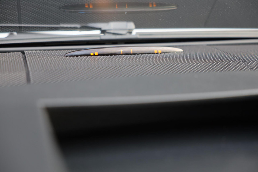 Mercedes-Benz Vito 116 CDI Extra Lang / AUT / 2 x Schuifdeur / 163 Pk / 3 Zits / Camera / Elek Pakket / Imperiaal / Trekhaak