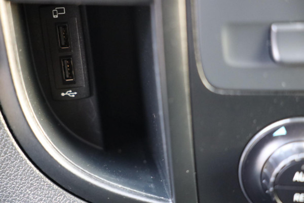 Mercedes-Benz Vito 116 CDI Extra Lang / AUT / 2 x Schuifdeur / 163 Pk / 3 Zits / Camera / Elek Pakket / Imperiaal / Trekhaak