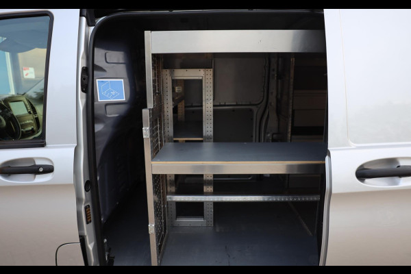 Mercedes-Benz Vito 116 CDI Extra Lang / AUT / 2 x Schuifdeur / 163 Pk / 3 Zits / Camera / Elek Pakket / Imperiaal / Trekhaak