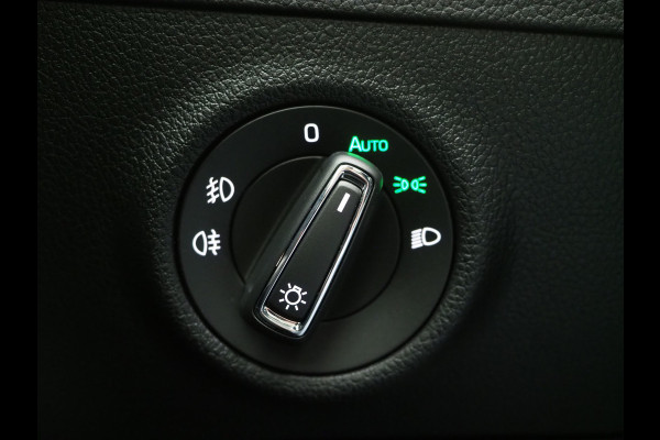 Škoda Superb Combi 1.4 TSI iV Sportline 218PK | Panoramadak | Trekhaak | Sportstoelen | Camera | Keyless | Carplay Škoda Superb Combi 1.4 TSI iV Sportline 218PK | Panoramadak | Trekhaak | Sportstoelen | Camera | Keyless | Carplay