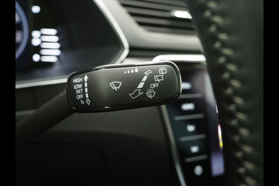 Škoda Superb Combi 1.4 TSI iV Sportline 218PK | Panoramadak | Trekhaak | Sportstoelen | Camera | Keyless | Carplay Škoda Superb Combi 1.4 TSI iV Sportline 218PK | Panoramadak | Trekhaak | Sportstoelen | Camera | Keyless | Carplay