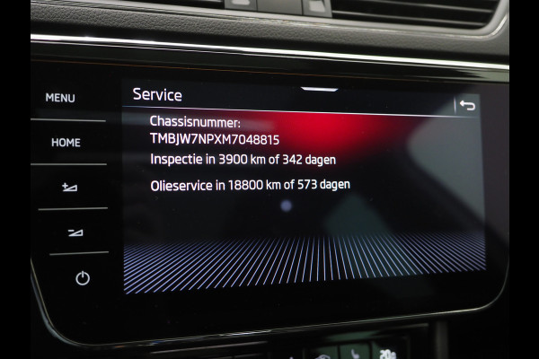 Škoda Superb Combi 1.4 TSI iV Sportline 218PK | Panoramadak | Trekhaak | Sportstoelen | Camera | Keyless | Carplay Škoda Superb Combi 1.4 TSI iV Sportline 218PK | Panoramadak | Trekhaak | Sportstoelen | Camera | Keyless | Carplay