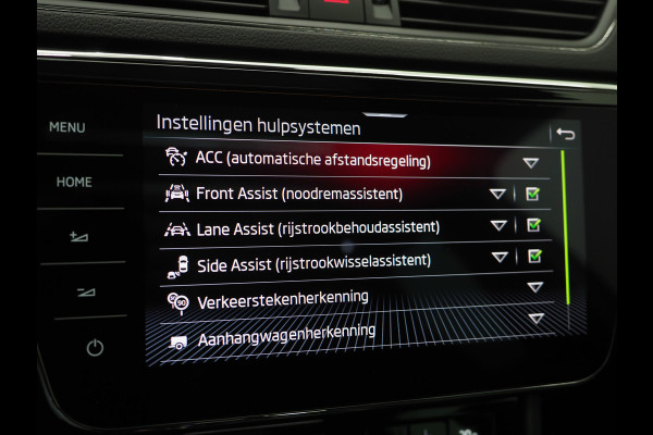 Škoda Superb Combi 1.4 TSI iV Sportline 218PK | Panoramadak | Trekhaak | Sportstoelen | Camera | Keyless | Carplay Škoda Superb Combi 1.4 TSI iV Sportline 218PK | Panoramadak | Trekhaak | Sportstoelen | Camera | Keyless | Carplay