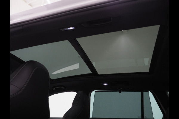 Škoda Superb Combi 1.4 TSI iV Sportline 218PK | Panoramadak | Trekhaak | Sportstoelen | Camera | Keyless | Carplay Škoda Superb Combi 1.4 TSI iV Sportline 218PK | Panoramadak | Trekhaak | Sportstoelen | Camera | Keyless | Carplay