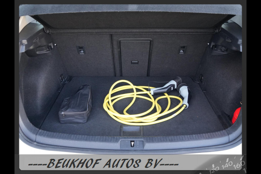 Volkswagen e-Golf Carplay Airco Navi Parksensor Adp Cruise Soh 91%