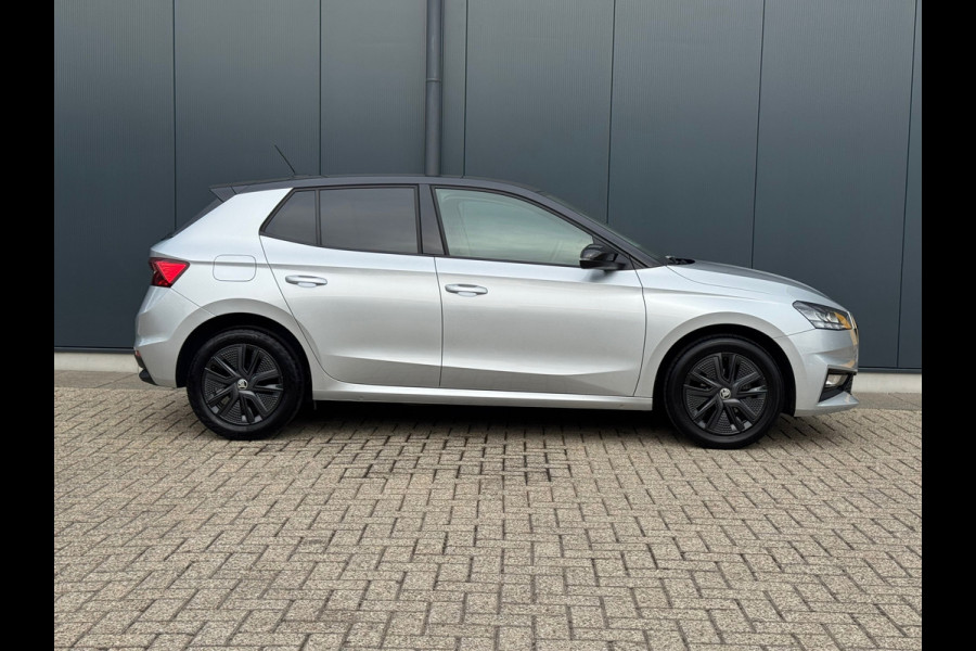 Škoda Fabia 1.0 MPI Ambition * Carplay * Parkeersensoren * Cruise Control Škoda Fabia 1.0 MPI Ambition * Carplay * Parkeersensoren * Cruise Control