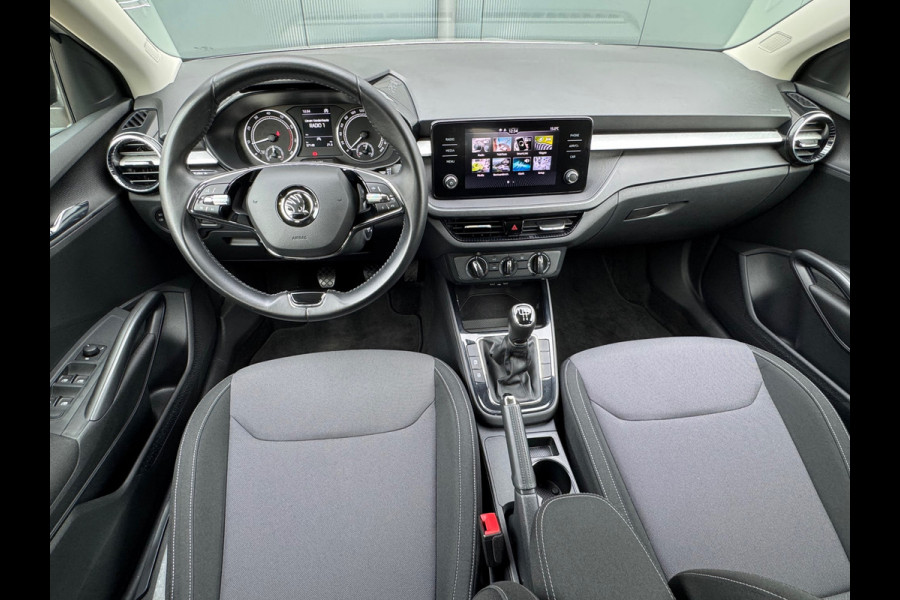 Škoda Fabia 1.0 MPI Ambition * Carplay * Parkeersensoren * Cruise Control Škoda Fabia 1.0 MPI Ambition * Carplay * Parkeersensoren * Cruise Control