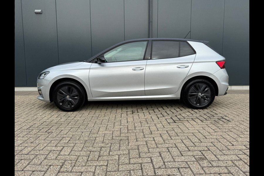 Škoda Fabia 1.0 MPI Ambition * Carplay * Parkeersensoren * Cruise Control Škoda Fabia 1.0 MPI Ambition * Carplay * Parkeersensoren * Cruise Control