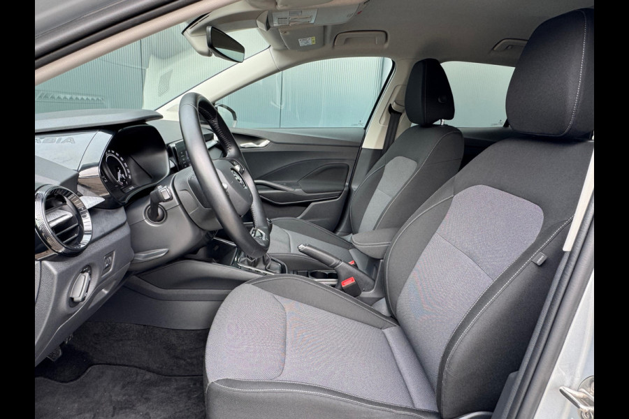 Škoda Fabia 1.0 MPI Ambition * Carplay * Parkeersensoren * Cruise Control Škoda Fabia 1.0 MPI Ambition * Carplay * Parkeersensoren * Cruise Control
