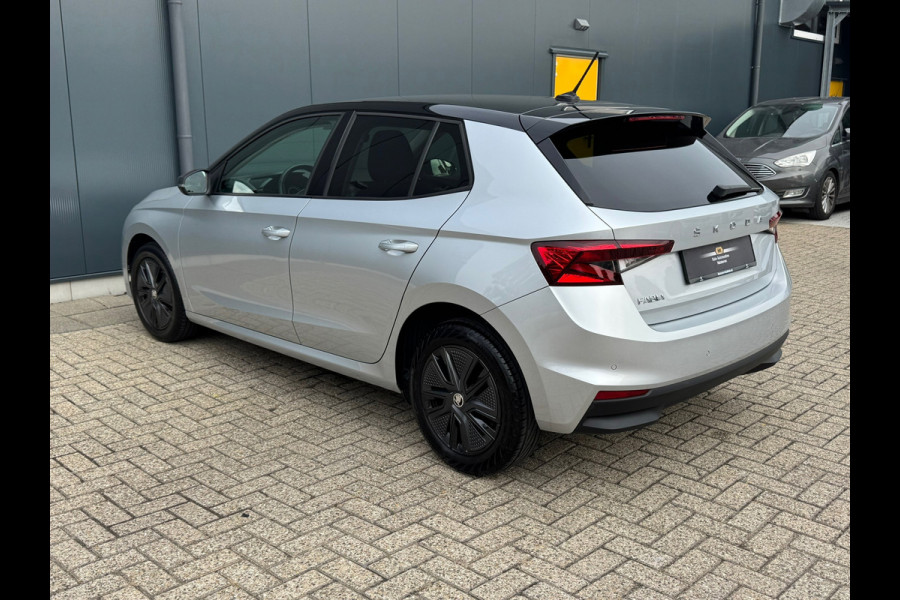 Škoda Fabia 1.0 MPI Ambition * Carplay * Parkeersensoren * Cruise Control Škoda Fabia 1.0 MPI Ambition * Carplay * Parkeersensoren * Cruise Control