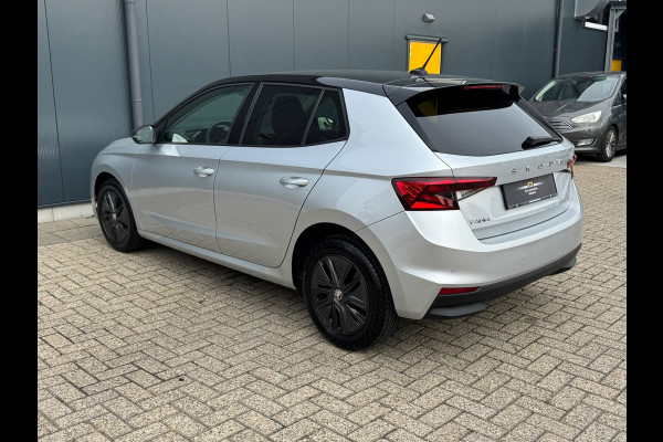 Škoda Fabia 1.0 MPI Ambition * Carplay * Parkeersensoren * Cruise Control Škoda Fabia 1.0 MPI Ambition * Carplay * Parkeersensoren * Cruise Control
