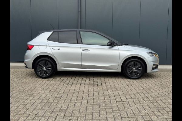 Škoda Fabia 1.0 MPI Ambition * Carplay * Parkeersensoren * Cruise Control Škoda Fabia 1.0 MPI Ambition * Carplay * Parkeersensoren * Cruise Control