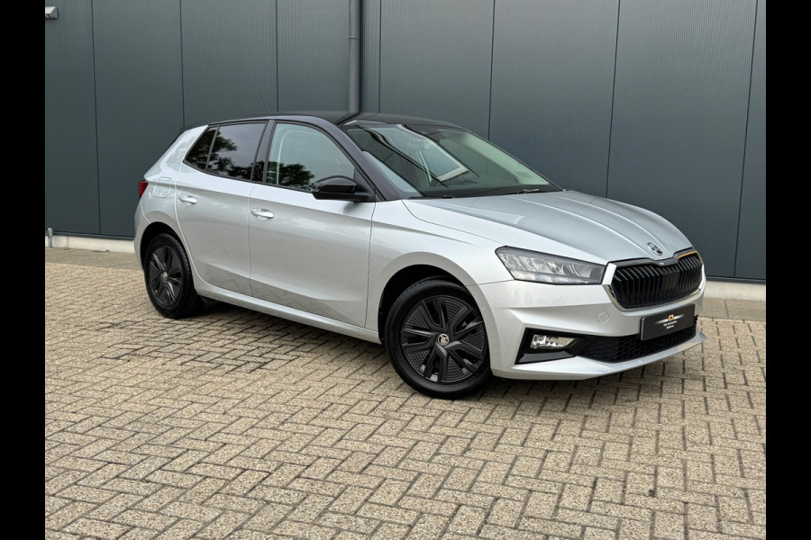 Škoda Fabia 1.0 MPI Ambition * Carplay * Parkeersensoren * Cruise Control Škoda Fabia 1.0 MPI Ambition * Carplay * Parkeersensoren * Cruise Control