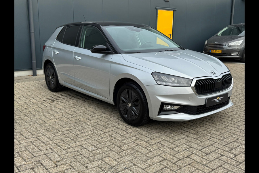 Škoda Fabia 1.0 MPI Ambition * Carplay * Parkeersensoren * Cruise Control Škoda Fabia 1.0 MPI Ambition * Carplay * Parkeersensoren * Cruise Control