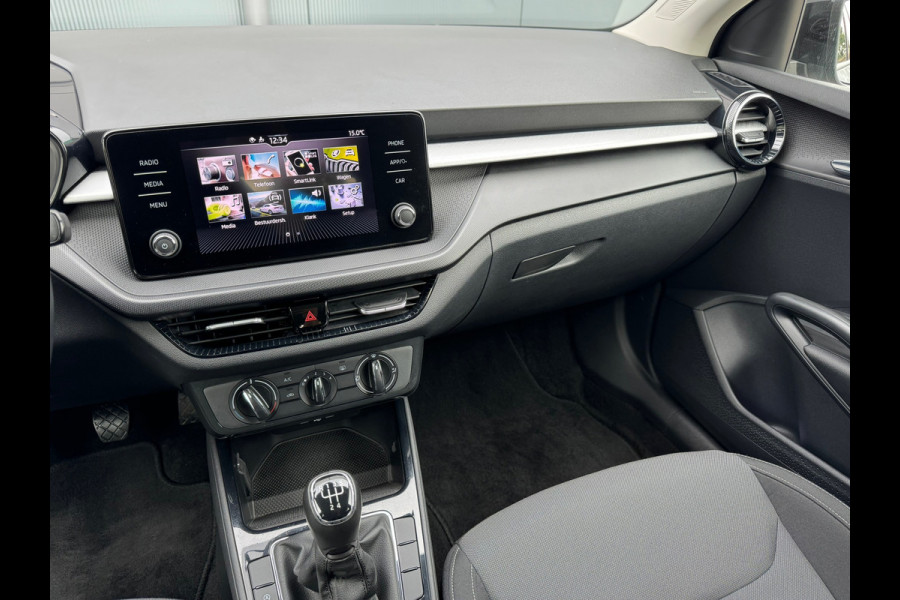 Škoda Fabia 1.0 MPI Ambition * Carplay * Parkeersensoren * Cruise Control Škoda Fabia 1.0 MPI Ambition * Carplay * Parkeersensoren * Cruise Control