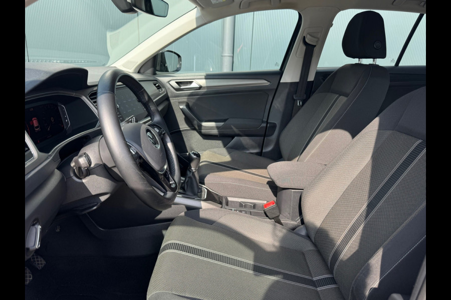 Volkswagen T-Roc 1.0 TSI Style * Virtual Cockpit * Carplay * Clima * Acc