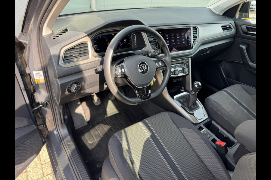 Volkswagen T-Roc 1.0 TSI Style * Virtual Cockpit * Carplay * Clima * Acc
