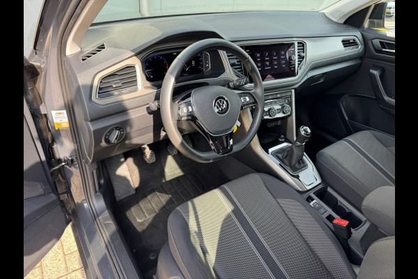 Volkswagen T-Roc 1.0 TSI Style * Virtual Cockpit * Carplay * Clima * Acc