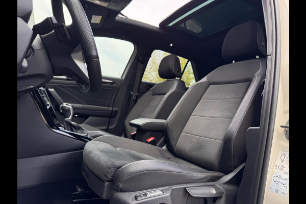 Volkswagen T-Roc 1.5 TSI R-Line Pano/IQ.Light/Massage/Camera/Blindspot