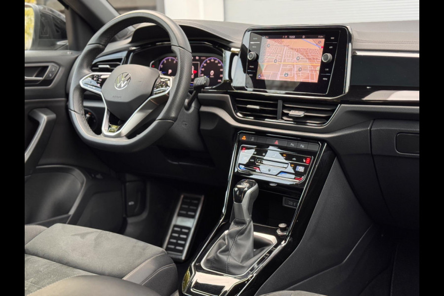 Volkswagen T-Roc 1.5 TSI R-Line Pano/IQ.Light/Massage/Camera/Blindspot
