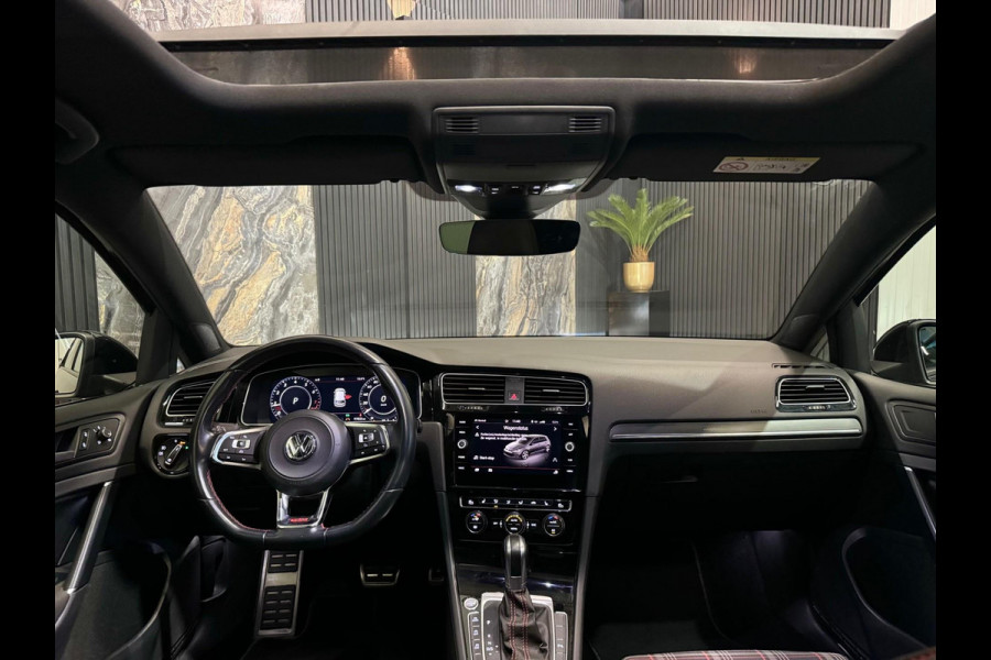 Volkswagen Golf 2.0 TSI GTI Performance|PANO|KEYLESS|ACC|BLIND SPOT