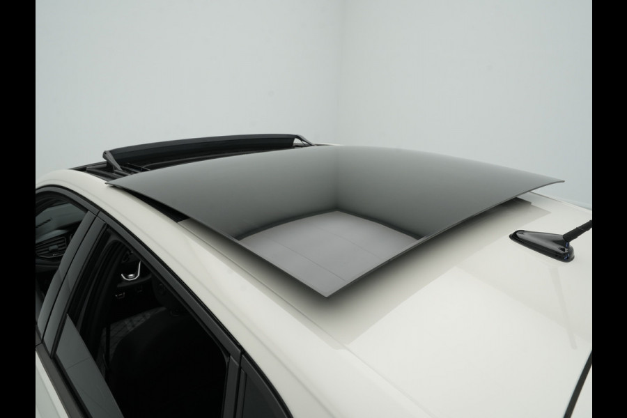 Volkswagen Polo 1.0 TSI 95 5MT R-Line Edition Telefoon draadloos oplaadbaar (Wireless Charging) Volkswagen Polo 1.0 TSI 95 5MT R-Line Edition Telefoon draadloos oplaadbaar (Wireless Charging)