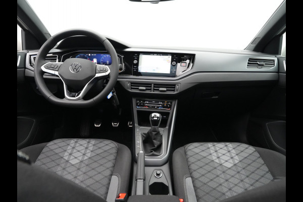 Volkswagen Polo 1.0 TSI 95 5MT R-Line Edition Telefoon draadloos oplaadbaar (Wireless Charging) Volkswagen Polo 1.0 TSI 95 5MT R-Line Edition Telefoon draadloos oplaadbaar (Wireless Charging)