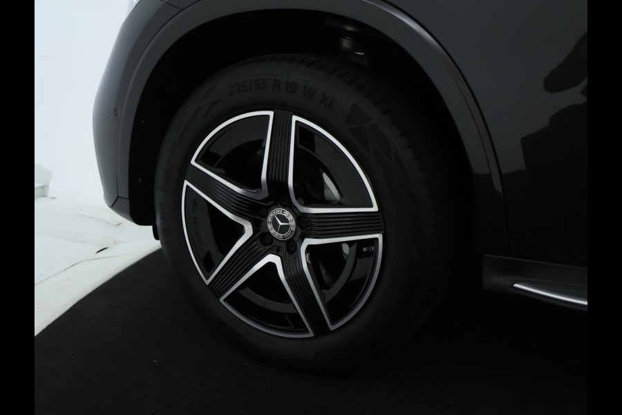 Mercedes-Benz GLC 300 e 4MATIC AMG Plug-In Hybride | AMG Line | Night Pakket | Trekhaak | Alarm Klasse 3 | Distronic | Memory Voorstoelen | Stuur en Stoelverwarming. Inclusief 24 maanden MB Certified garantie voor Europa. Mercedes-Benz GLC 300 e 4MATIC AMG Plug-In Hybride | AMG Line | Night Pakket | Trekhaak | Alarm Klasse 3 | Distronic | Memory Voorstoelen | Stuur en Stoelverwarming. Inclusief 24 maanden MB Certified garantie voor Europa.