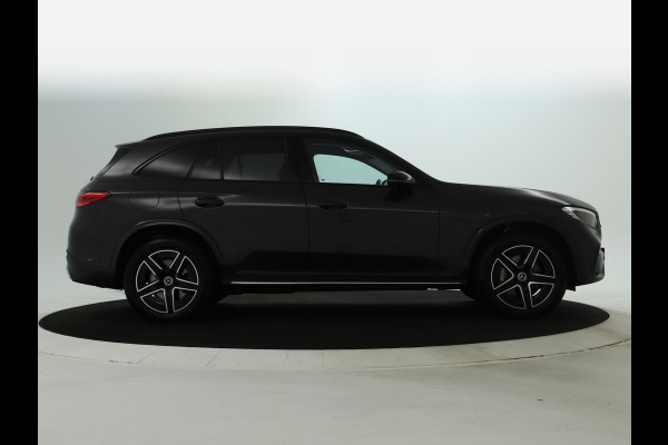 Mercedes-Benz GLC 300 e 4MATIC AMG Plug-In Hybride | AMG Line | Night Pakket | Trekhaak | Alarm Klasse 3 | Distronic | Memory Voorstoelen | Stuur en Stoelverwarming. Inclusief 24 maanden MB Certified garantie voor Europa. Mercedes-Benz GLC 300 e 4MATIC AMG Plug-In Hybride | AMG Line | Night Pakket | Trekhaak | Alarm Klasse 3 | Distronic | Memory Voorstoelen | Stuur en Stoelverwarming. Inclusief 24 maanden MB Certified garantie voor Europa.