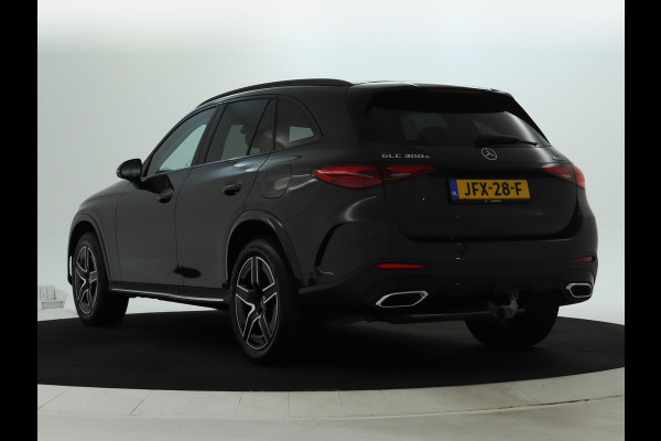Mercedes-Benz GLC 300 e 4MATIC AMG Plug-In Hybride | AMG Line | Night Pakket | Trekhaak | Alarm Klasse 3 | Distronic | Memory Voorstoelen | Stuur en Stoelverwarming. Inclusief 24 maanden MB Certified garantie voor Europa. Mercedes-Benz GLC 300 e 4MATIC AMG Plug-In Hybride | AMG Line | Night Pakket | Trekhaak | Alarm Klasse 3 | Distronic | Memory Voorstoelen | Stuur en Stoelverwarming. Inclusief 24 maanden MB Certified garantie voor Europa.