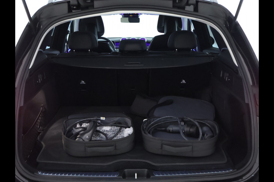 Mercedes-Benz GLC 300 e 4MATIC AMG Plug-In Hybride | AMG Line | Night Pakket | Trekhaak | Alarm Klasse 3 | Distronic | Memory Voorstoelen | Stuur en Stoelverwarming. Inclusief 24 maanden MB Certified garantie voor Europa. Mercedes-Benz GLC 300 e 4MATIC AMG Plug-In Hybride | AMG Line | Night Pakket | Trekhaak | Alarm Klasse 3 | Distronic | Memory Voorstoelen | Stuur en Stoelverwarming. Inclusief 24 maanden MB Certified garantie voor Europa.