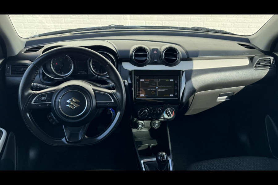 Suzuki Swift 1.2 Select Airco Achteruitrijcamera Apple Carplay Android Auto DAB Bluetooth Verwarmbare buitenspiegels