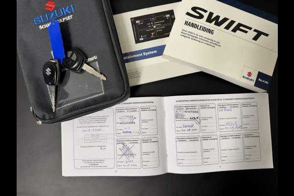 Suzuki Swift 1.2 Select Airco Achteruitrijcamera Apple Carplay Android Auto DAB Bluetooth Verwarmbare buitenspiegels