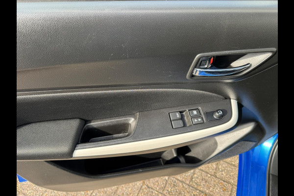Suzuki Swift 1.2 Select Airco Achteruitrijcamera Apple Carplay Android Auto DAB Bluetooth Verwarmbare buitenspiegels