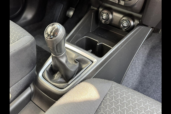 Suzuki Swift 1.2 Select Airco Achteruitrijcamera Apple Carplay Android Auto DAB Bluetooth Verwarmbare buitenspiegels