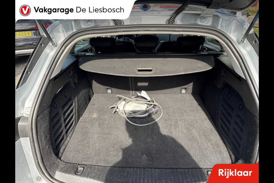 Renault MEGANE Estate 1.6 E-Tech Plug-In Hybrid 160 Business Edition One