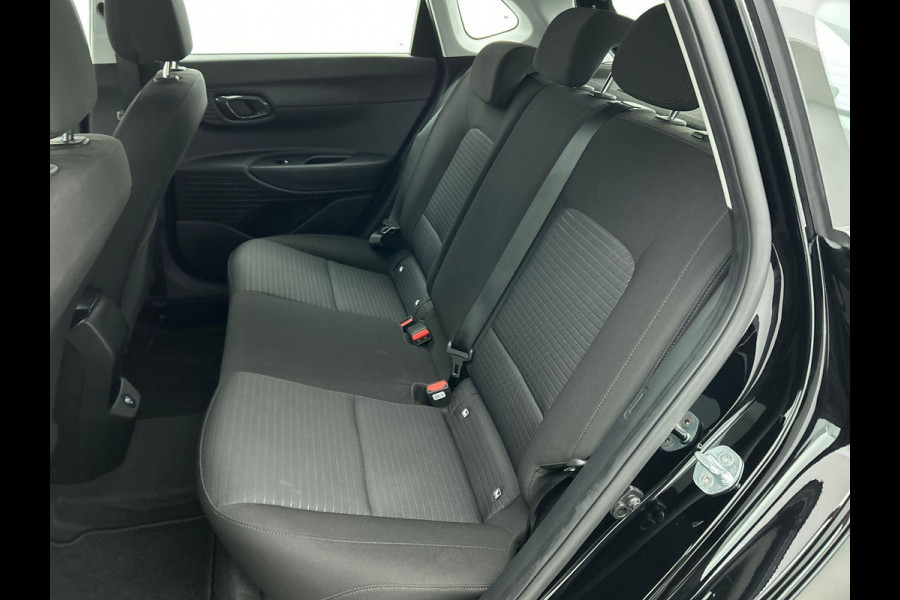 Hyundai i20 1.0 T-GDI Comfort | Navigatie | Apple Carplay/ Android Auto | Camera | Stoel/Stuurverwarming  | 16 Inch Lichtmetalen Velgen | Privacy Glass | Climate Control |