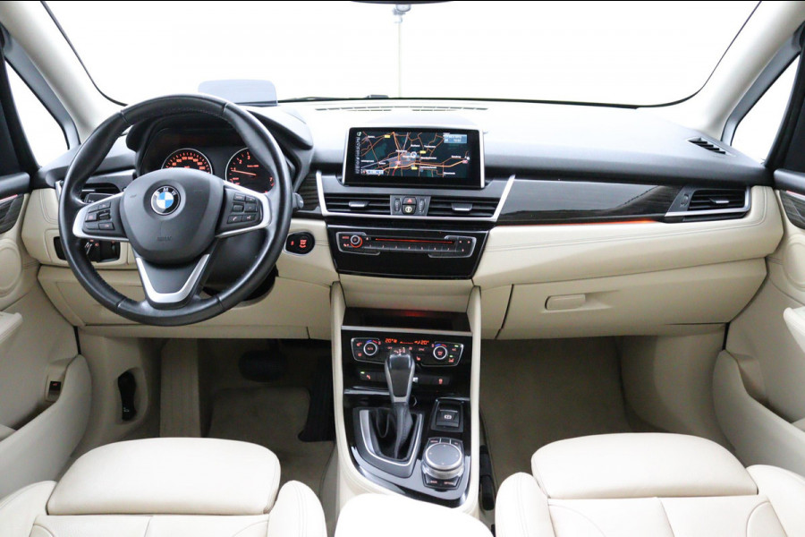 BMW 2 Serie Active Tourer 220i High Executive BMW 2 Serie Active Tourer 220i High Executive