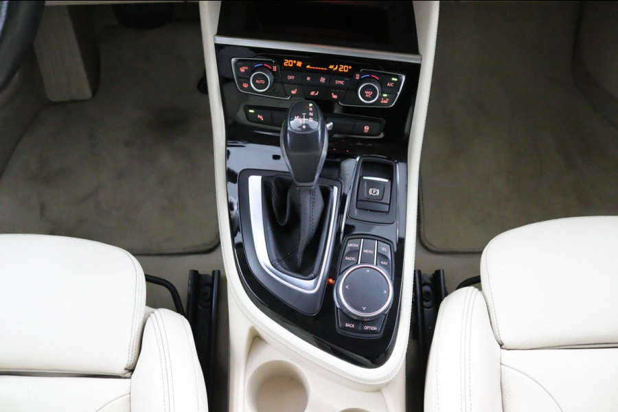BMW 2 Serie Active Tourer 220i High Executive BMW 2 Serie Active Tourer 220i High Executive