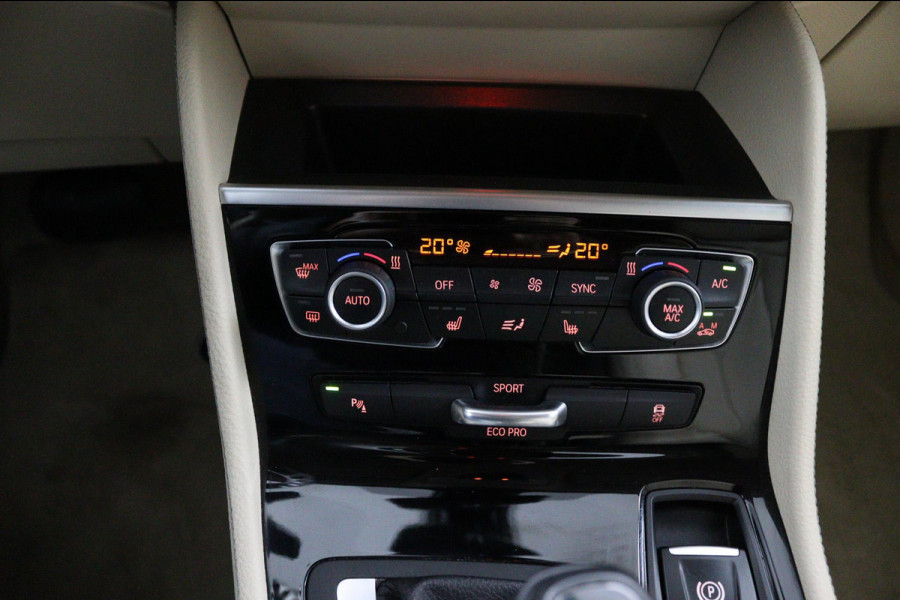 BMW 2 Serie Active Tourer 220i High Executive BMW 2 Serie Active Tourer 220i High Executive